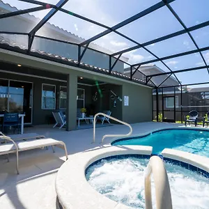 Stunning 5bd W/ Pool Close To @ Solterra 7829 , Davenport United States